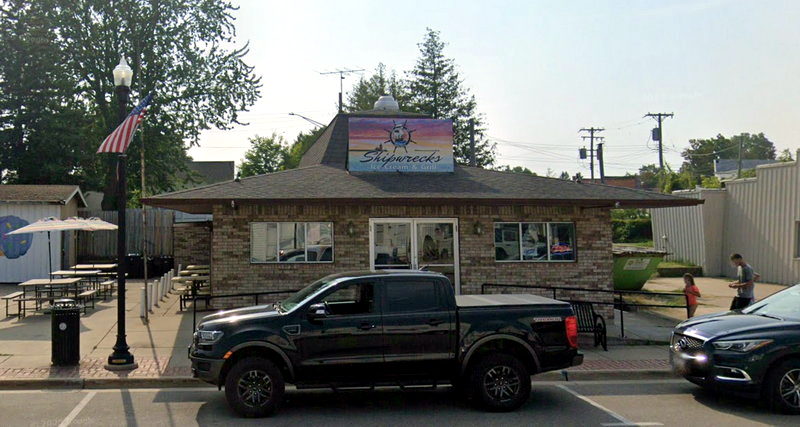 Dairy Isle - Harbor Beach - 139 S Huron Ave (newer photo)